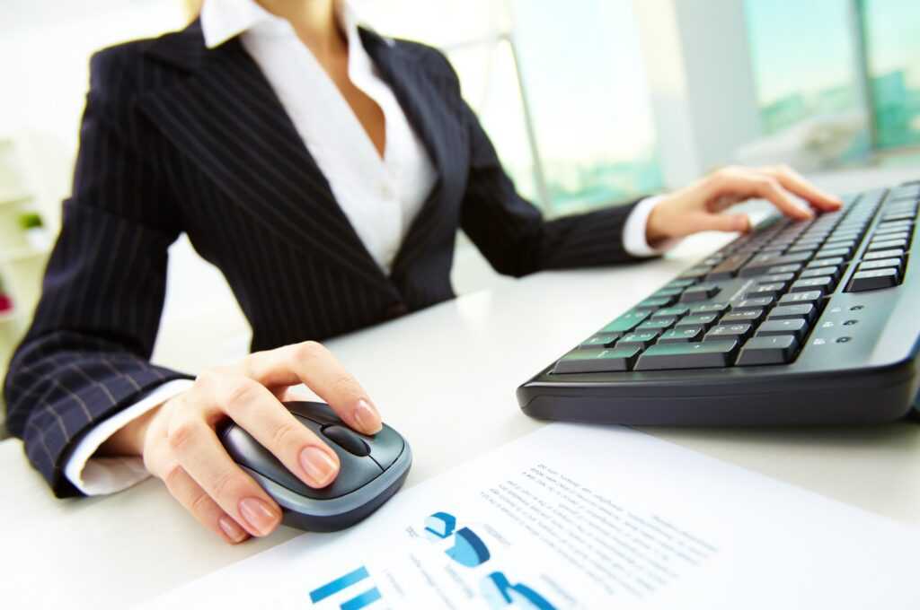 Business Woman using computer 