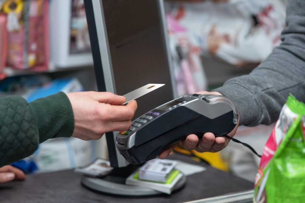 Credit card processing point of sale in retail