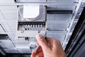 Swapping Data Drive - Cloud vs. On-Premise Pros and Cons for Data Storage